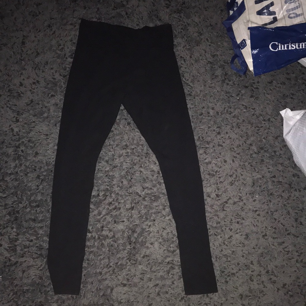 black leggings